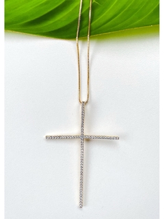 Colar crucifixo