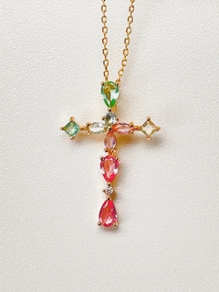 Colar crucifixo cristais coloridos - Vert Joias