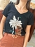 Remera cuello V NEGRA - VIVIR CON FUERZA, LOCURA Y LIBERTAD en internet