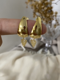 Argola amor coração cravejado Semijoia banho ouro 18k na internet