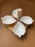Conjunto com 04 petisqueiras porcelana branca com suporte bambu leaves 15x15x12cm