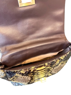 BOLSA MÉDIA LORENA PIRES PELE PÍTON na internet