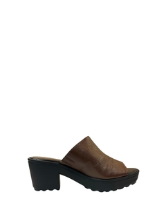 MULE COURO LORENA PIRES TRATORADO MADEIRA - comprar online