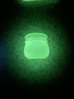Pote P fluorescente na internet