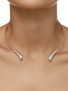 CHOKER ARO RÍGIDO BANHADO A RÓDIO BRANCO na internet