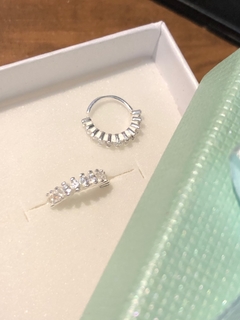 Imagem do Piercing cravejado zircônias laterais Prata 925