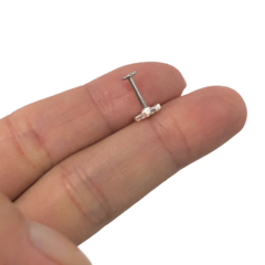 Piercing Cartilagem Tragus Hamsa Base Reta Prata 925 - comprar online