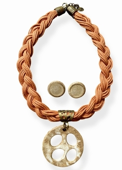 Conjunto brinco e colar Stella na internet