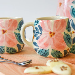 Imagen de TAZA BOMBÉ - DISEÑO CAMELIA