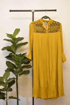 Vestido India bordado Mostaza/negro