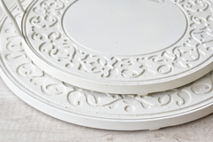 Bandeja tallada madera y hierro blanca - comprar online