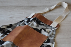Delantal animal print/cuero en internet