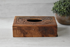 Caja tallada madera para pañuelos