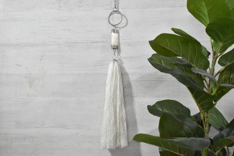 Borla/ puertero alpaca y hueso