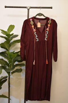 Vestidos Raku, detalles bordados - tienda online