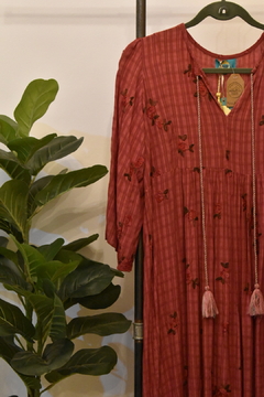 Vestido Aleli, flores bordadas - comprar online