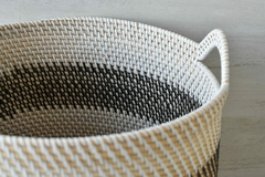 Canastos rattan B&W en internet
