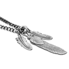 COLLAR 3 PLUMAS METAL PLATA VIEJA - comprar online