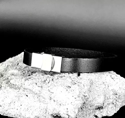 Pulsera de Cuero 19-20 cm/