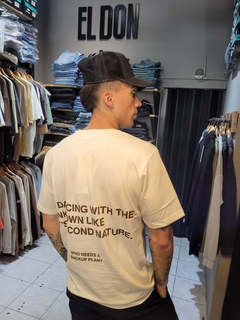 Remera Unknown - Gotland Clothing