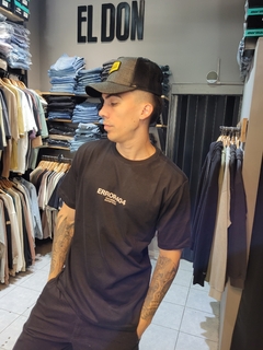Remera Unknown - comprar online