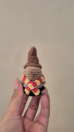 CAPIVARA HARRY POTTER (DISPONÍVEL) - comprar online