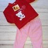 Gaudi conjunto plush bordado saquito prendido atrás y mediosito Talle Único (2 a 4 meses) . NBE