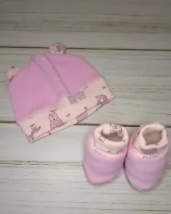 Wootis set plush: gorrito con orejas y escarpines - Soy Mamá Mayorista