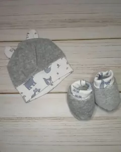 Wootis set plush: gorrito con orejas y escarpines - tienda online