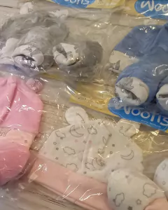 Wootis set plush: gorrito con orejas y escarpines en internet
