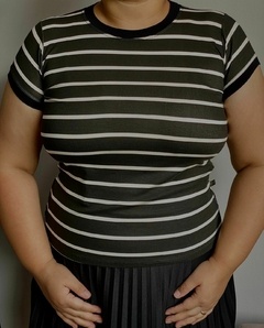 Blusa Listrada Preta em Viscolaycra - Cíntia na internet