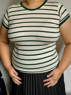 Blusa Listrada Preta em Viscolaycra - Cíntia - A Vitoriosa Moda Feminina Modesta 