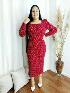 VESTIDO TUBINHO VERMELHO MANGA LONGA ESTAMPA CORAÇÃO na internet