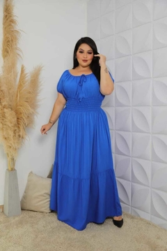 Vestido Plus Size Longo Azul Viscolinho Manga Curta - comprar online