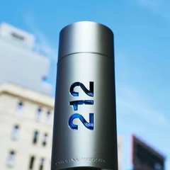 PERFUME CAROLINA HERRERA 212 MEN NYC MASCULINO EAU DE TOILETTE - loja online