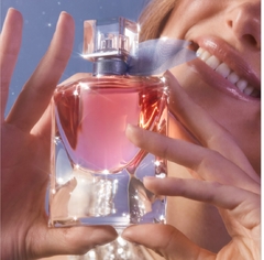 La Vie Est Belle Eau de Parfum na internet