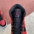 Tênis Air Jordan 1 Mid Reverse Bred - In4 - Camisas da NBA e de Futebol