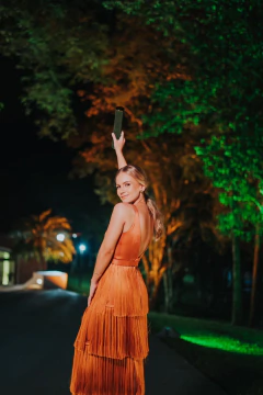 BEATRIZ BASTOS na internet