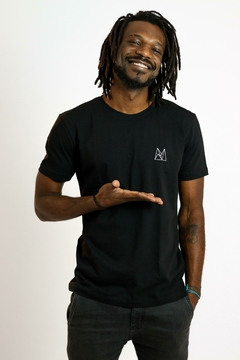 T-shirt Minimal Geométrica