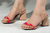 Sandalia salto grosso médio colorido - comprar online