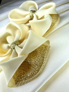 Laço creme com dourado - comprar online