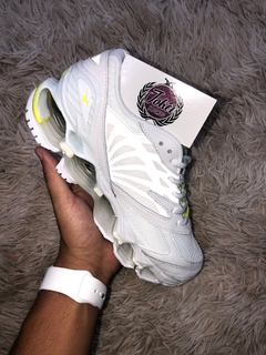 MIZUNO FUTUR BRANCO - IMPORTADO VIETNÃ - NOVO!! - comprar online