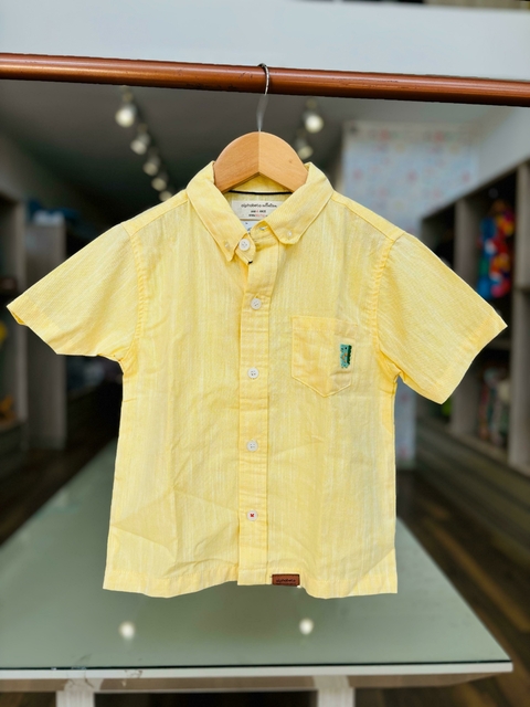 CAMISA BASICA FESTA AMARELA ALPHABETO