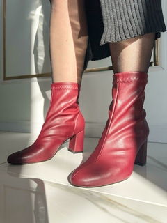 Bota Basic Cereja - comprar online