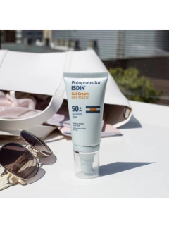 ISDIN FOTOPROTECT DRY TOUCH SIN COLOR FPS 50 - farmadelavillaradatilly