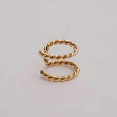 Ear cuff entorchado (baño de oro) - comprar en línea