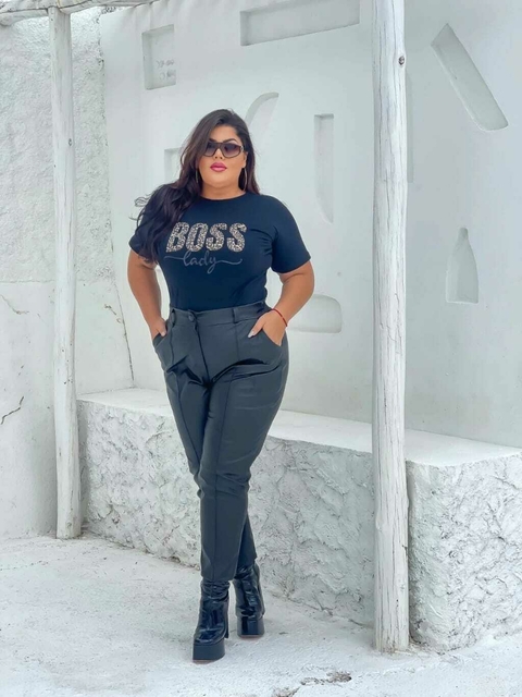 T SHIRT BOSS -  Roupas Plus Size Femininas  Imperdível | EMPODERATTA