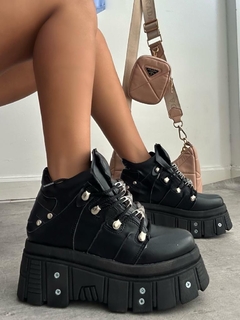 Rocker - Over Clothes
