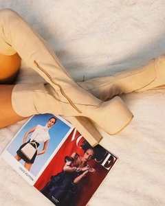 Anne - Over Clothes