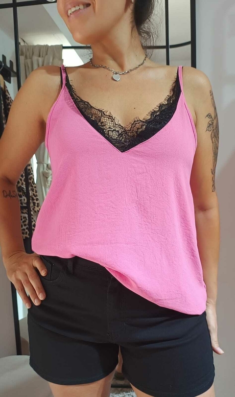 MUSCULOSA LENCERA MALVA ROSA